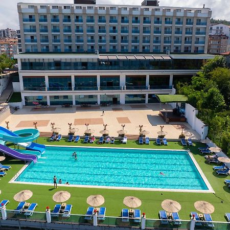Ramada Resort By Wyndham Unye מראה חיצוני תמונה