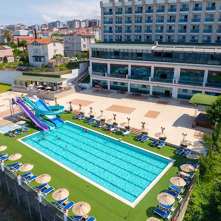 Ramada Resort By Wyndham Unye מראה חיצוני תמונה