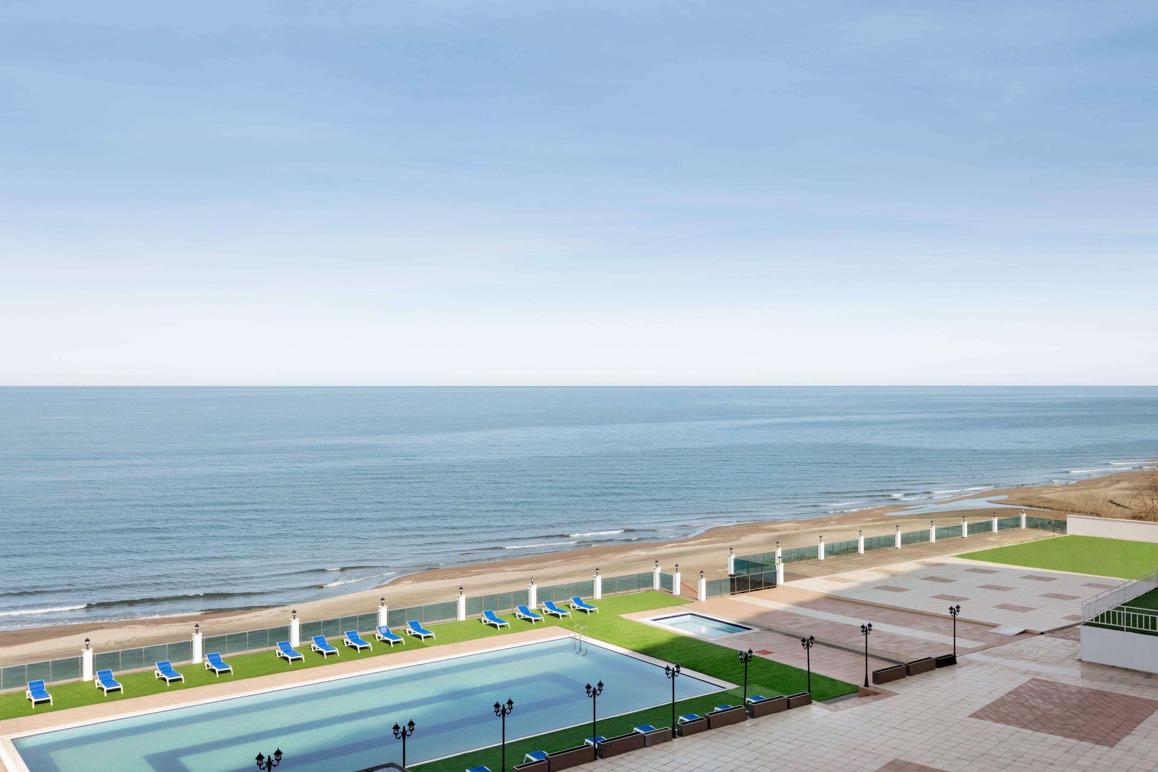 Ramada Resort By Wyndham Unye מראה חיצוני תמונה