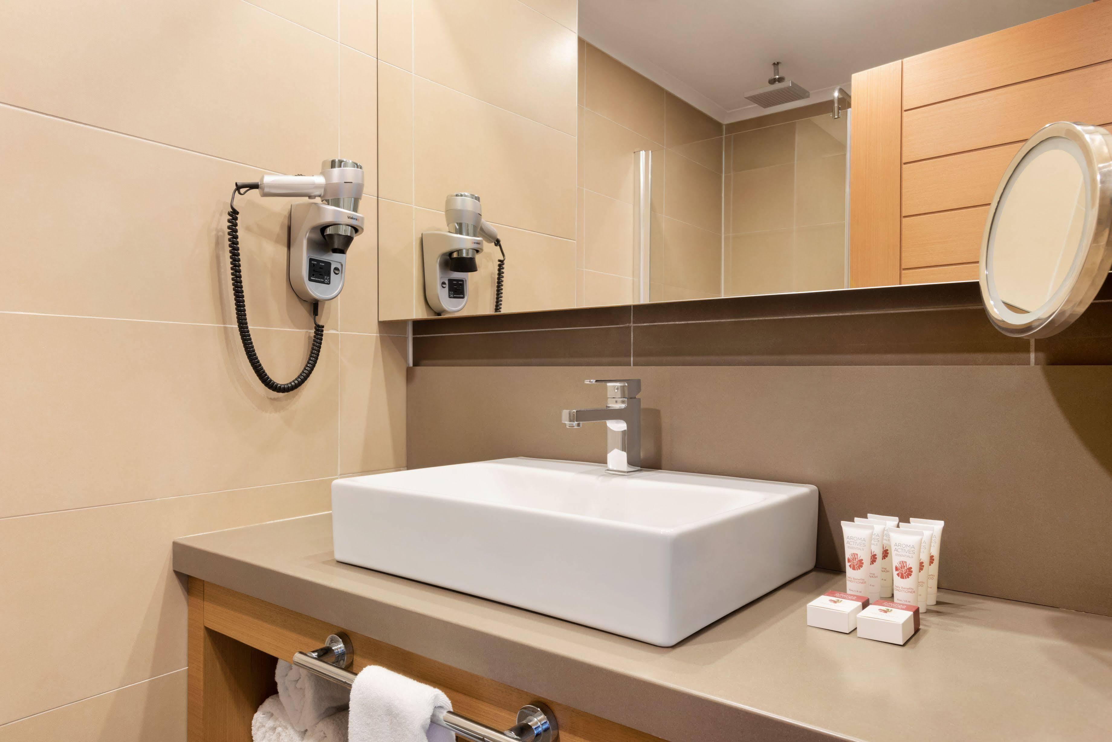 Ramada Resort By Wyndham Unye מראה חיצוני תמונה