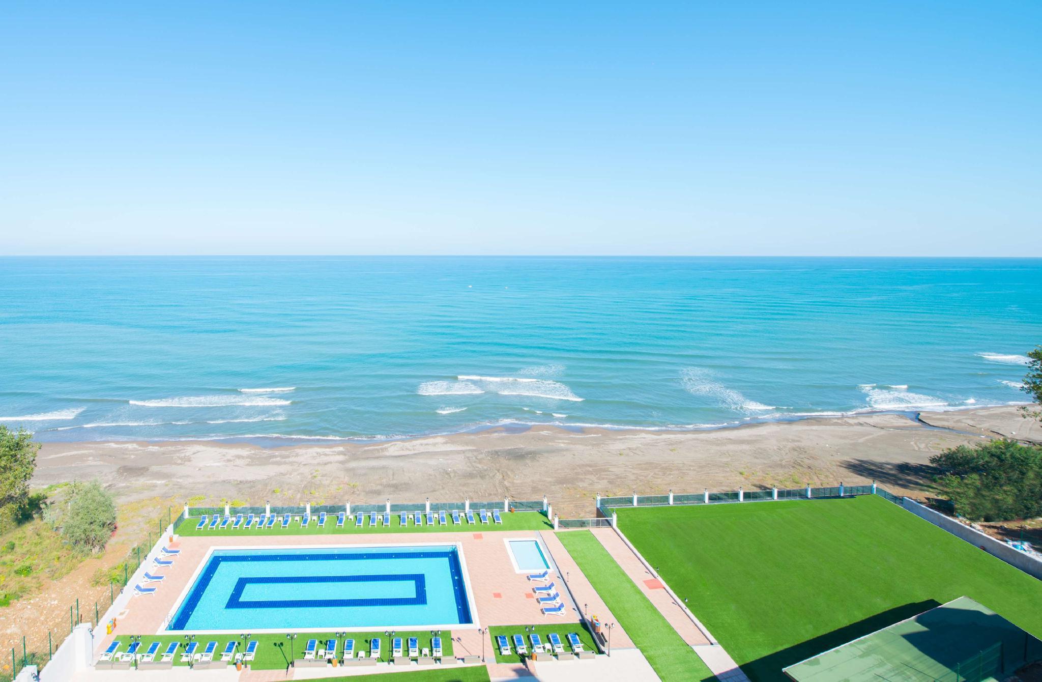 Ramada Resort By Wyndham Unye מראה חיצוני תמונה