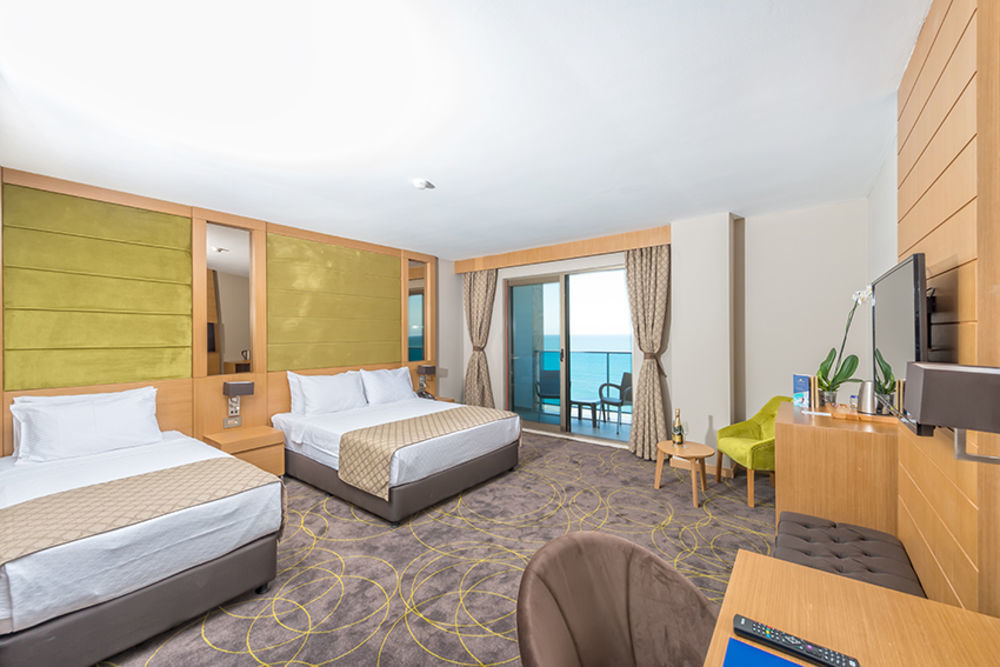 Ramada Resort By Wyndham Unye מראה חיצוני תמונה