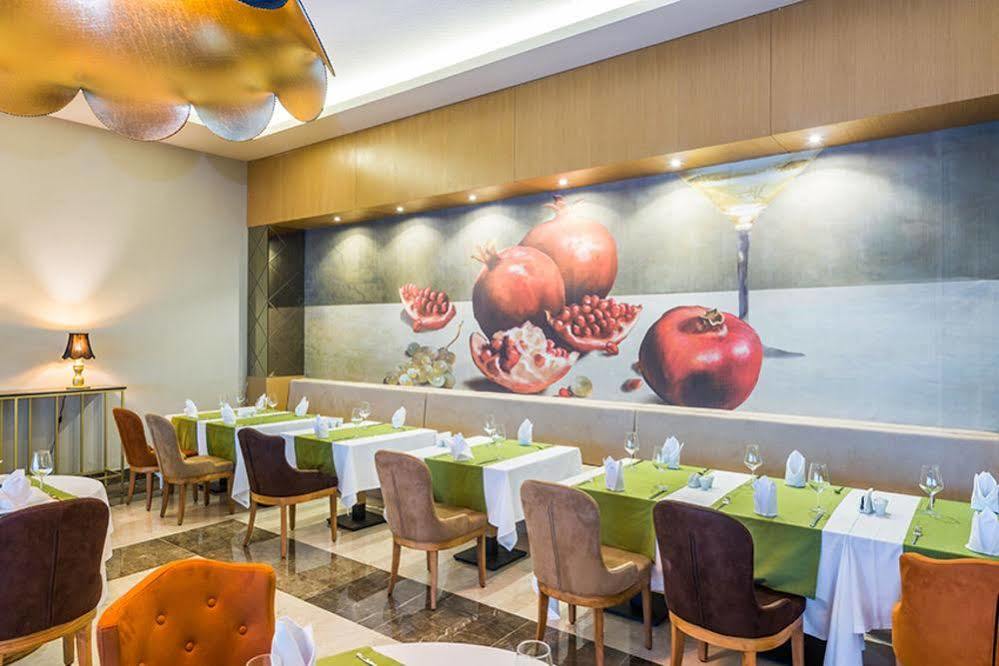 Ramada Resort By Wyndham Unye מראה חיצוני תמונה