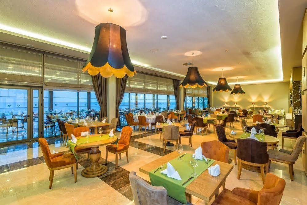 Ramada Resort By Wyndham Unye מראה חיצוני תמונה